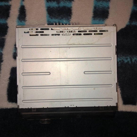 Radio - Picture 2 of 2